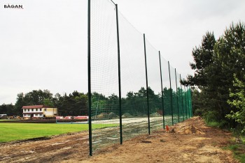 Piłkochwyty ochronne na szkolne boiska i boiska treningowe
